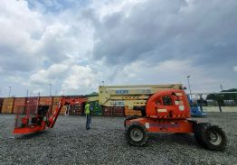 THUÊ XE NÂNG NGƯỜI 16M LÀM VIỆC JLG 450AJ