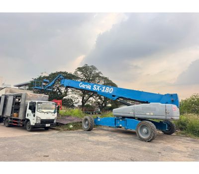 Xe nâng người cao 57 mét Genie SX-180